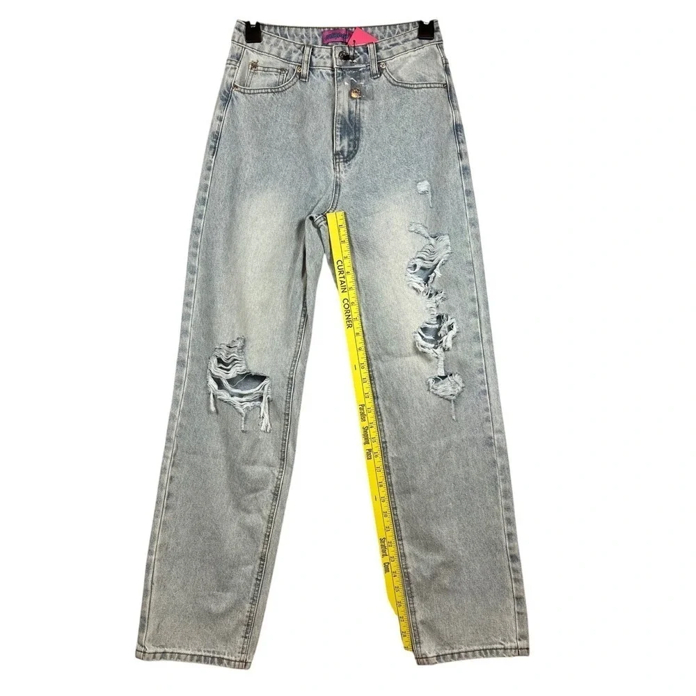 NWT Edikted High Waisted Boyfriend Jeans, Distressed Light Wash, Size XS - Picture 7 of 11